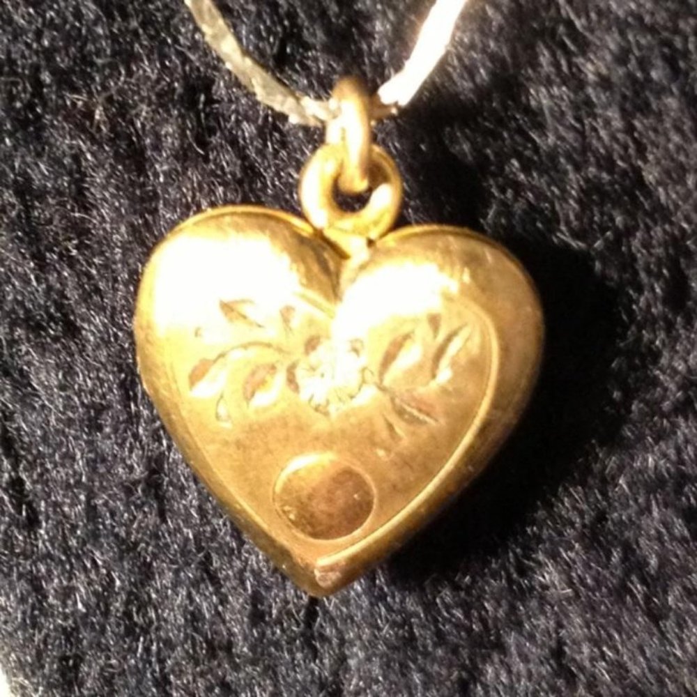 1/2 Inch Gold Filled Heart Pendant & Chain 18kt.